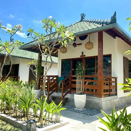 ホテル Kura Kura House Sekongkang エクステリア 写真